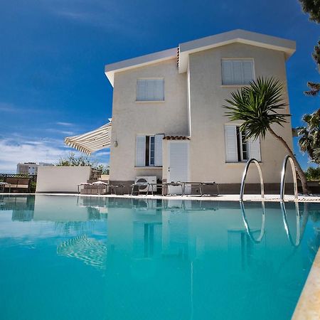 Merab Center Villas Agia Napa Exterior foto