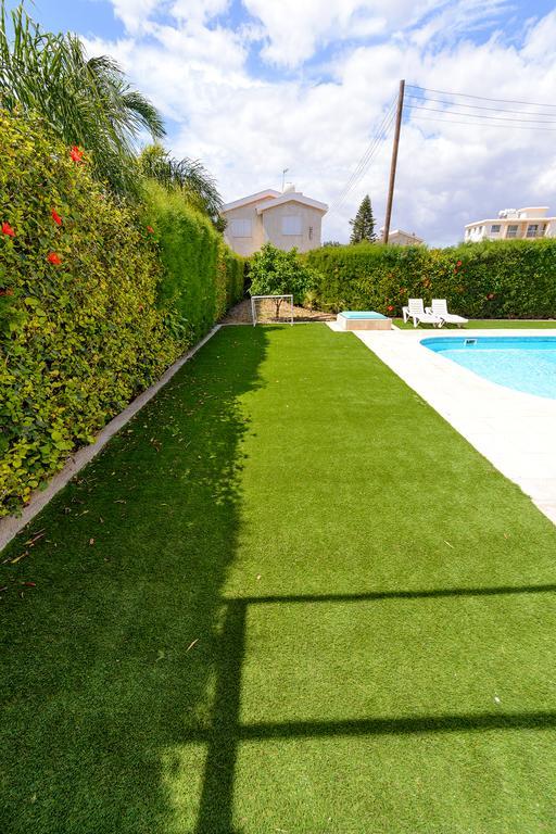 Merab Center Villas Agia Napa Quarto foto