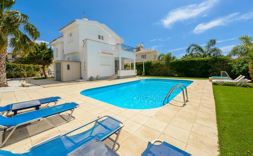 Merab Center Villas Agia Napa Quarto foto