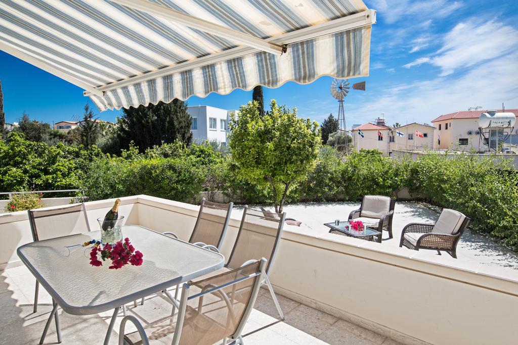 Merab Center Villas Agia Napa Exterior foto