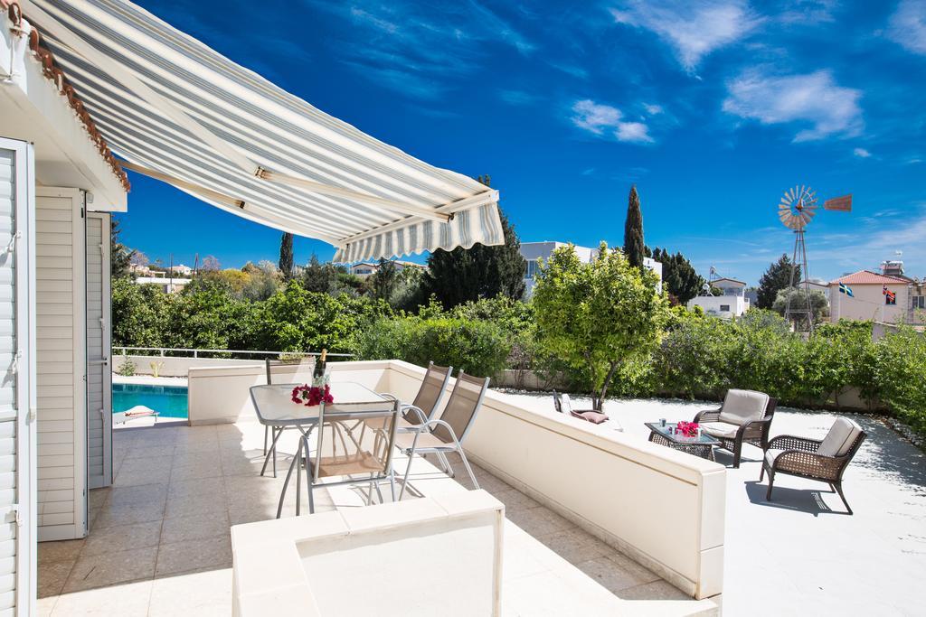 Merab Center Villas Agia Napa Exterior foto