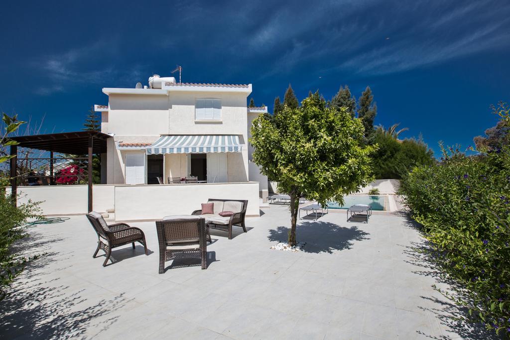Merab Center Villas Agia Napa Exterior foto